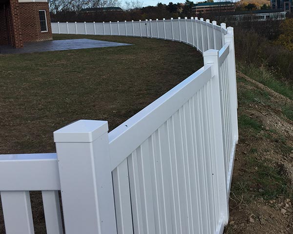 Fort Myers Semi-Private Vinyl Fence