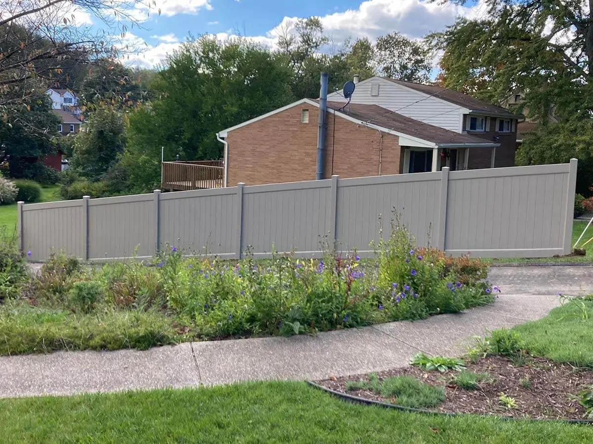 Vinyl fence western pennsylvania fence company