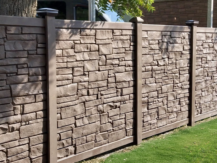 Composite Fence company in Western PA